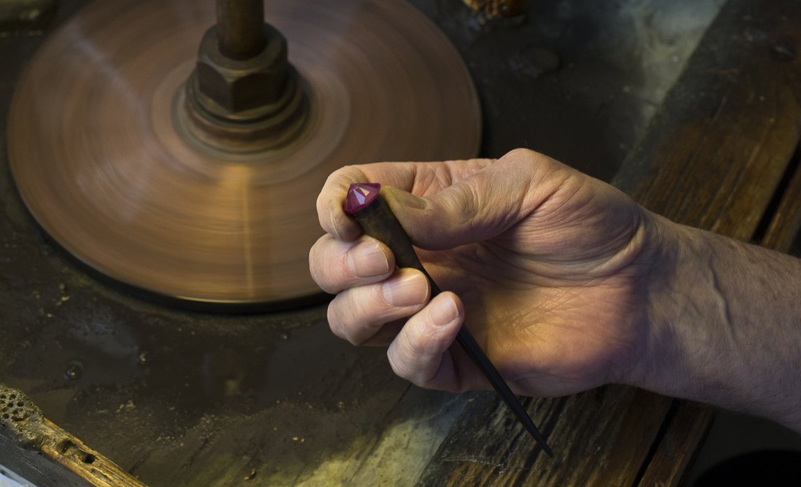 Lapidary - The Goldsmiths' Centre